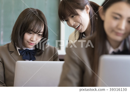 學生教室 學生教室 39316130
