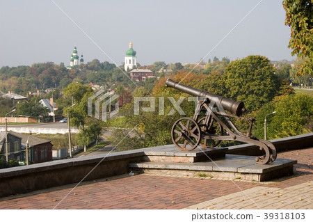 Old cast-iron cannon in Chernihiv Old cast-iron cannon in Chernihiv 39318103