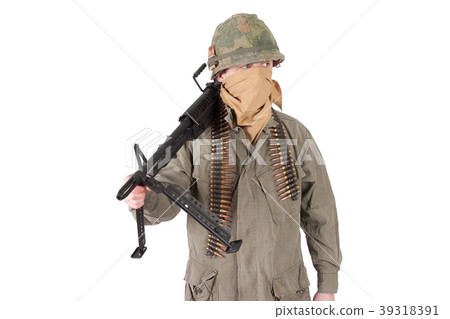 us army soldier with m60 machine gun vietnam war us army soldier with m60 machine gun vietnam war 39318391