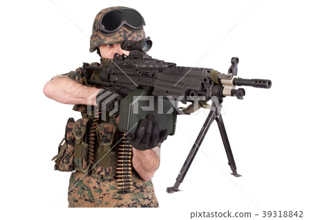 US MARINES with M249 machine gun 39318842