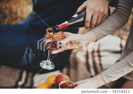 Sping background - river, lake, snow, melting 39318912