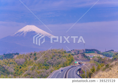 Mt. Fuji from the Izu vertical road Mishima Tsukahara interchange 39325519