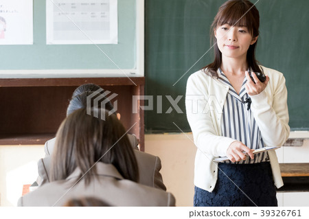 學生形象考試主管 39326761