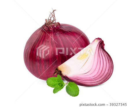 whole and slice red onion with mint leaf isolated  39327345