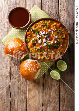 Indian Mumbai food Pav bhaji from vegetables 39329718