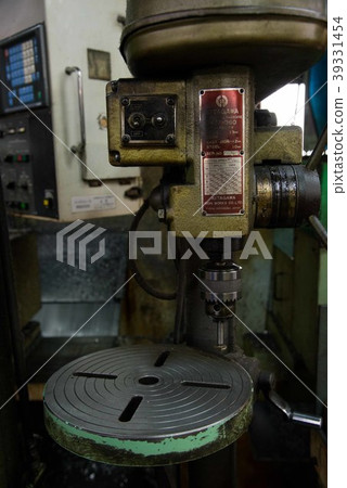 Image of town factory 39331454