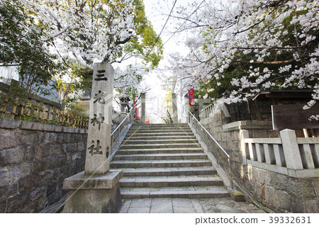 Sanko Shrine 39332631