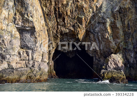 Hongdo, Daedouhae Marine National Park, Sinan County, Jeonnam 39334228