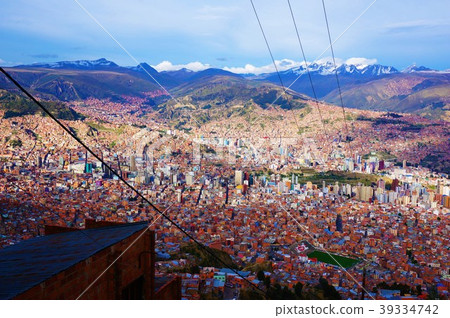 La Paz, the capital of Bolivia 39334742