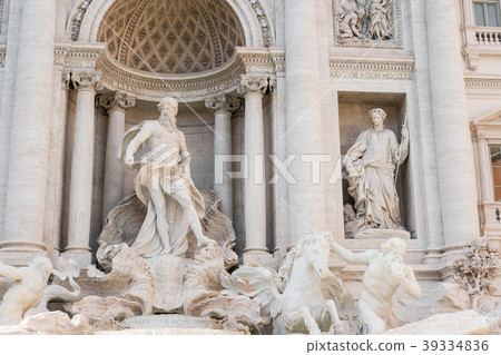 Detail of statue in The Fontana di Trevi Detail of statue in The Fontana di Trevi 39334836