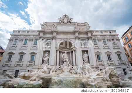 The Fontana di Trevi or Trevi Fountain. The Fontana di Trevi or Trevi Fountain. 39334837