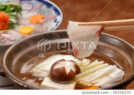 Food Cuisine Japanese Cuisine Hot Pot Hot Pot Shabu-Shabu Chopsticks Food Cuisine Japanese Cuisine Hot Pot Hot Pot Shabu-Shabu Chopsticks 39335270