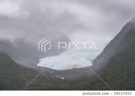 Los Glaciares National Park. Patagonia, Argentina 39335453