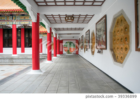 Corridor in the temple gate, Kenzan, Zhongshan District, Taipei, Taiwan Corridor in the temple gate, Kenzan, Zhongshan District, Taipei, Taiwan 39336899