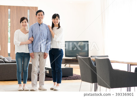 Middle family 39336901