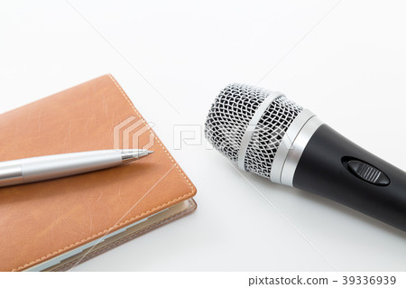 Microphone  39336939