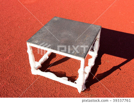 Black and white plyo box Black and white plyo box 39337761