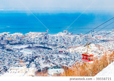 冬天風景看法和索道從Mt. 39338715