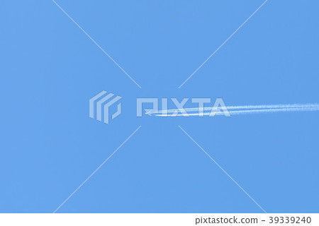 Contrail Contrail 39339240