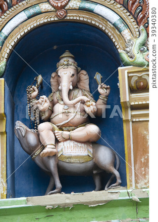 Ganesha Sitting on Vehicle 39340380