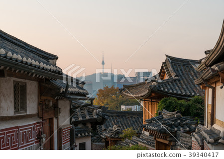 Bukchon Hanok Village in Seoul, South Korea. Bukchon Hanok Village in Seoul, South Korea. 39340417