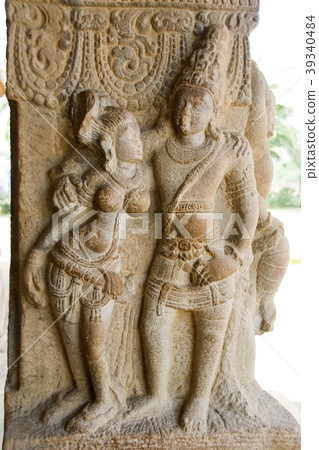 Affectionate Couple Affectionate Couple 39340484