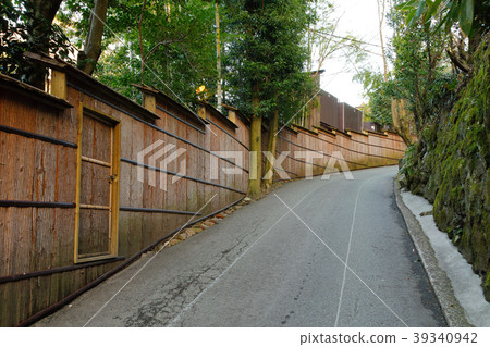 Kurokawa Onsen Kamikawabatori Street 39340942