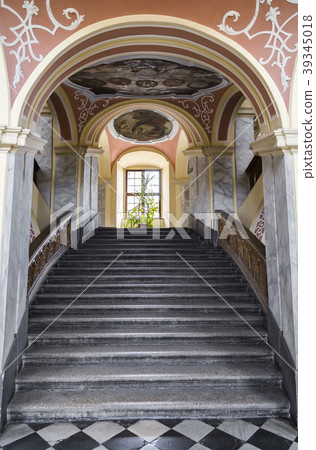 Staircase of an old building 39345018
