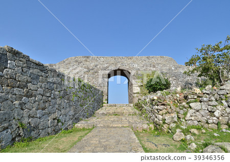 Nakagusuku城堡遺址（沖繩，世界遺產） 39346356