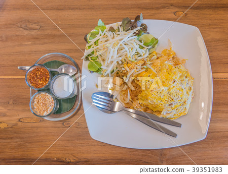 noodles Pad Thai on wood table. noodles Pad Thai on wood table. 39351983