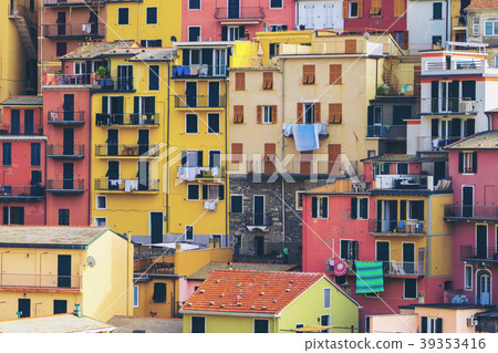 Colorful houses in Manarola, Cinque Terre - Italy 39353416