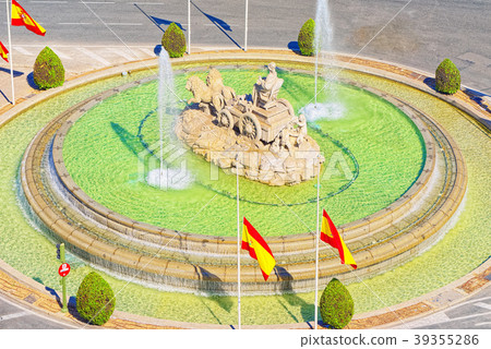 Cibeles Fountain (Fuente de La Diosa Cibeles) Cibeles Fountain (Fuente de La Diosa Cibeles) 39355286