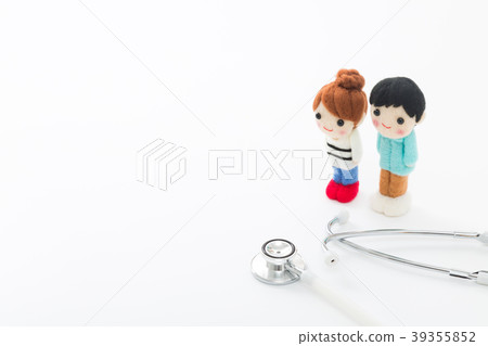 年輕人和婦女身體檢查圖像 年輕人和婦女身體檢查圖像 39355852