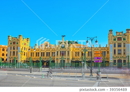 North Railways Station (Estacio del Nord) North Railways Station (Estacio del Nord) 39356489