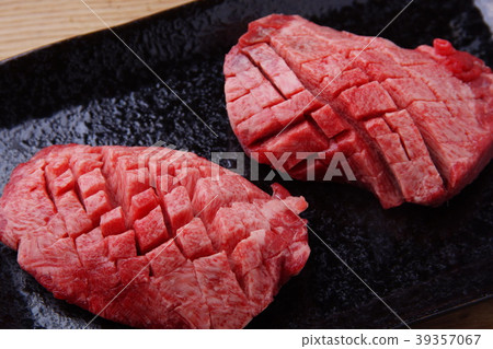 Yakiniku Tan Steak 39357067