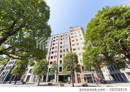 Italian city Italian city 39358919