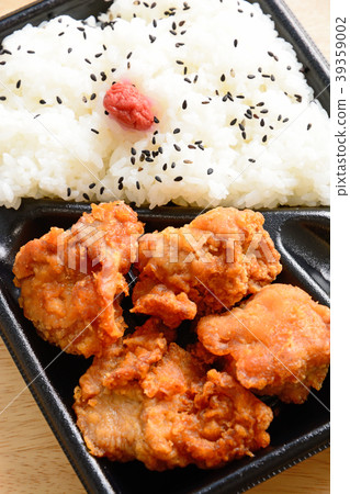 美味的油炸午餐盒 39359002