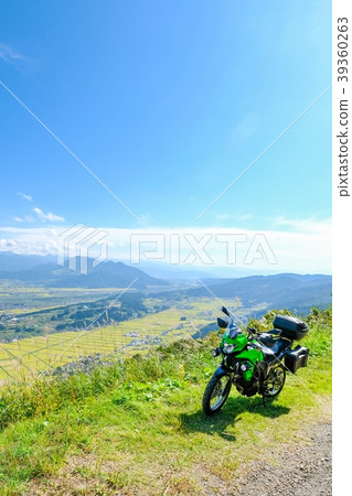 Superb view: Motorbike trip (HDR) Superb view: Motorbike trip (HDR) 39360263