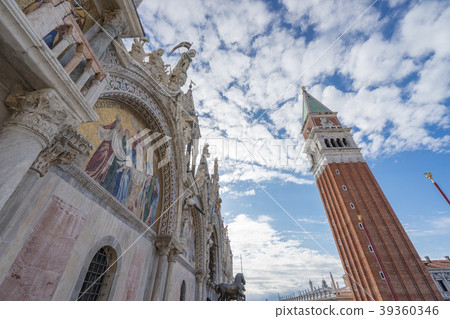 威尼斯，聖馬可廣場鐘樓和聖馬可寺廟 39360346