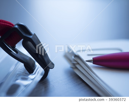 Business image · document · ID card · female 39360372