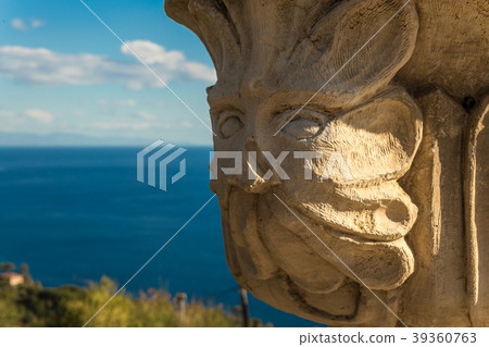 The Baroque masks The Baroque masks 39360763