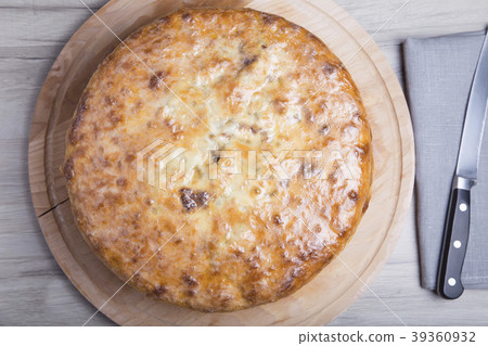 Traditional Ossetian pies. Traditional Ossetian pies. 39360932