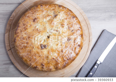 Traditional Ossetian pies. Traditional Ossetian pies. 39360933