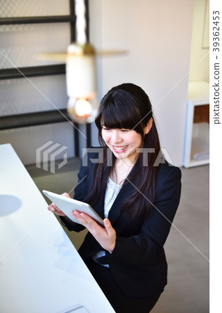 Suit woman tablet Suit woman tablet 39362453