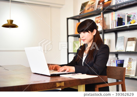 Suit female personal computer Suit female personal computer 39362629