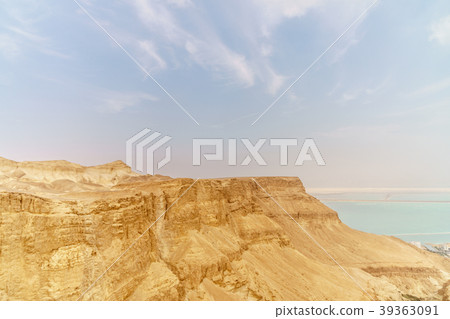 Beautiful view from desert mountain on dead sea 39363091