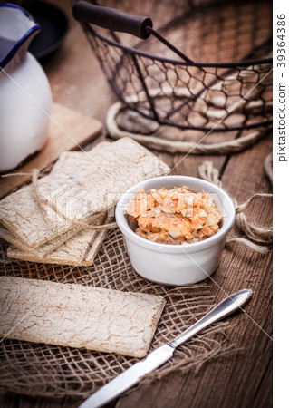 Homemade sandwiches with crisp bread, tuna and egg Homemade sandwiches with crisp bread, tuna and egg 39364386