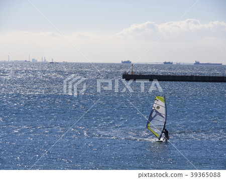 Wind surfer Wind surfer 39365088