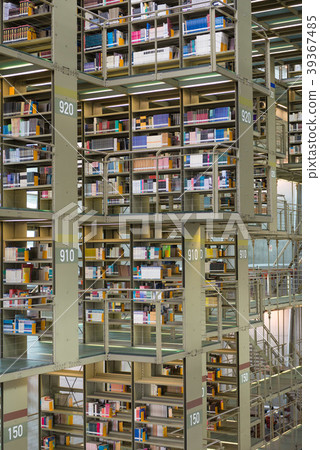 Vass Conceros圖書館 Vass Conceros圖書館 39367485