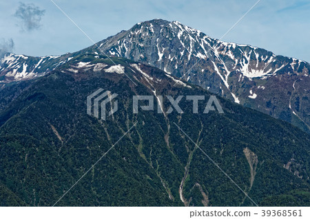 Mt. Hokudake of snowfall seen from Mt. Mt. Hokudake of snowfall seen from Mt. 39368561